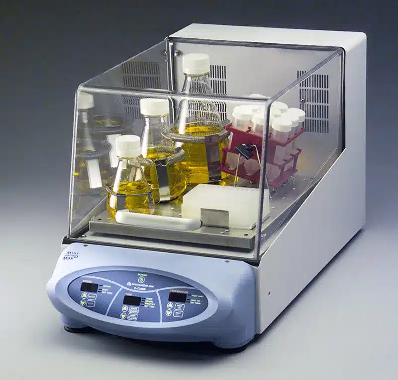 Inkubatory z wytrząsaniem MaxQ6000